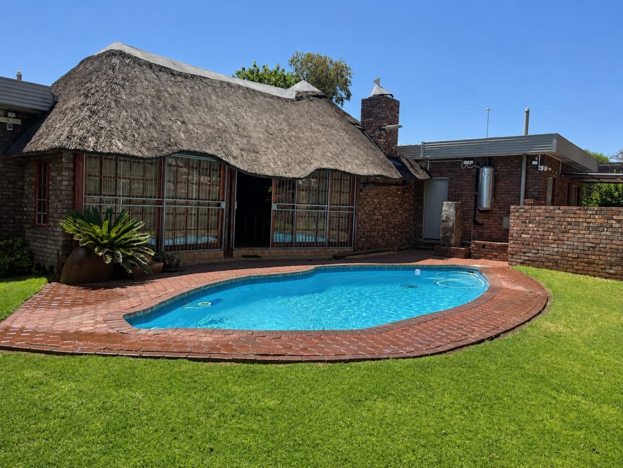 4 Bedroom Property for Sale in Kathu Northern Cape